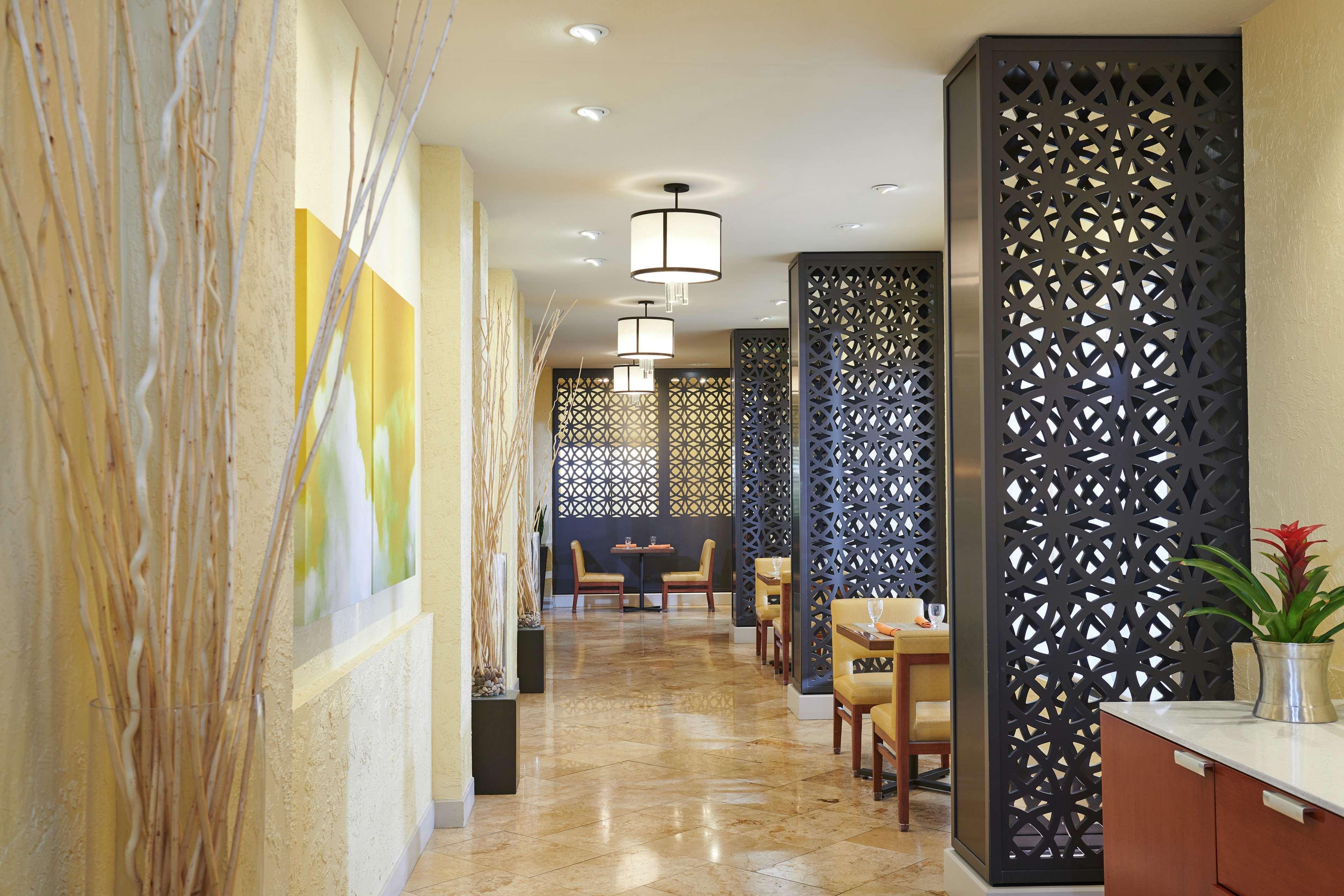 Doubletree By Hilton Hotel Salt Lake City Airport Exterior foto
